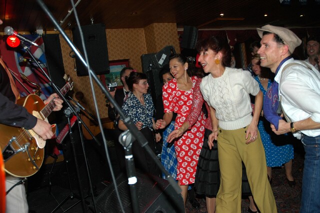 min 2005 11 27 riot 466